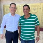 Zeca Pagodinho Instagram - Hoje vim visitar meu amigo , o Bispo Jadson Santos, no Templo Salomão. Rezamos pela paz no planeta! O mundo está precisando isso! Paz, amor e respeito pelo próximo!