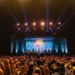 Zeca Pagodinho Instagram - A Turnê “Mais Feliz” chegou ao fim, nessa sexta-feira em SP, com chave de ouro! Lotação esgotada numa noite emocionante! Foram mais de dois anos na estrada, levando o samba para o Brasil e o mundo! Valeu grandão cada fã que esteve conosco nos shows, a banda Muleke, equipe técnica e de produção e todas as casas por onde passamos! Agora é descansar e voltar com show novo da nova turnê “Zeca Pagodinho 40 anos”, que estreia dia 4 de fevereiro, no Estádio do Engenhão no RJ!!! Já garantiu seus ingressos??? 📸 @giuperavisual Vibra São Paulo