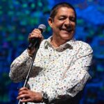 Zeca Pagodinho Instagram - A Turnê “Mais Feliz” chegou ao fim, nessa sexta-feira em SP, com chave de ouro! Lotação esgotada numa noite emocionante! Foram mais de dois anos na estrada, levando o samba para o Brasil e o mundo! Valeu grandão cada fã que esteve conosco nos shows, a banda Muleke, equipe técnica e de produção e todas as casas por onde passamos! Agora é descansar e voltar com show novo da nova turnê “Zeca Pagodinho 40 anos”, que estreia dia 4 de fevereiro, no Estádio do Engenhão no RJ!!! Já garantiu seus ingressos??? 📸 @giuperavisual Vibra São Paulo