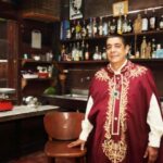 Zeca Pagodinho Instagram - O samba mostra a força e a resistência da cultura popular! Se um dia foi marginalizado, hoje ocupa todos os espaços, dos mais humildes aos mais abastados. Se sambistas de outras épocas foram perseguidos, hoje eles são condecorados, homenageados - como Zeca Pagodinho foi pela @granderio e pela Academia Brasileira de Cultura. O samba não só não morreu, como venceu! E o samba vencerá sempre que surgir uma nova geração de sambistas e admiradores! Viva o samba e todos os sambistas!! #dianacionaldosamba #diadosamba #samba #zecapagodinho