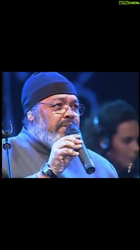 Zeca Pagodinho Instagram - Através da voz de um homem negro, artista do samba - gênero musical criado por negros -, pedimos a conscientização sobre as questões raciais e o fim do racismo, além de lembrarmos do que há de mais lindo e potente na Identidade do povo preto! Valeu, Zumbi! Valeu, @jorgearagaodacruz! Salve o Dia da Consciência Negra! #diadaconsciêncianegra