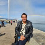 Zeca Pagodinho Instagram – Conexão Xerém-Suíça, ativar! 🇧🇷 🔛🇨🇭 

Nesse domingo, encerramos com chave de ouro a #EuroTour com um show na linda cidade de Genebra. 🙌🏾

Antes do espetáculo, Zeca blogueirinho deu um rolê no Lago Léman, cartão postal da cidade ! 🩵 🌈 

Já estamos com saudades desses dias na Europa, com shows esgotados, encontro com amigos e tantos passeios legais! 😍✊🏾

PS: a saudade da cachorrinha Lua é tanta, que o sambista “adotou” uma que conheceu no hotel! 🐶 ♥️ 😂 Genebra – Suíça