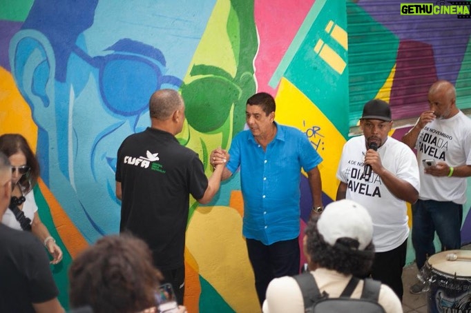 Zeca Pagodinho Instagram - Valeu grandão @cufabrasil ! Valeu grandão @cufario ! Uma honra ser homenageado no #DiadaFavela ! Viva a potência das favelas ! 📷 Marcelo Dias / Cufa