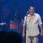 Zeca Pagodinho Instagram – Londres, muito obrigado! London, thank you so very much! 
Que emoção ver o belo teatro do @barbicancentre LOTADO! Sentimos a emoção de cada um de vocês presente! 

Próxima parada da turnê Europa…Milão, na Itália! Viva! 

✨ Turnê Europa 2023✨

🥁 12.10 – Milão / Itália – Alcatraz 
🥁 15.10 – Porto / Portugal –  Coliseu Porto Ageas 
🥁 19.10 – Barcelona | Espanha – Sala Apolo – ESGOTADO
🥁 22.10 – Genebra | Suíça – Palladium 

#ZecaPagodinho
📸 @marceloq.photography