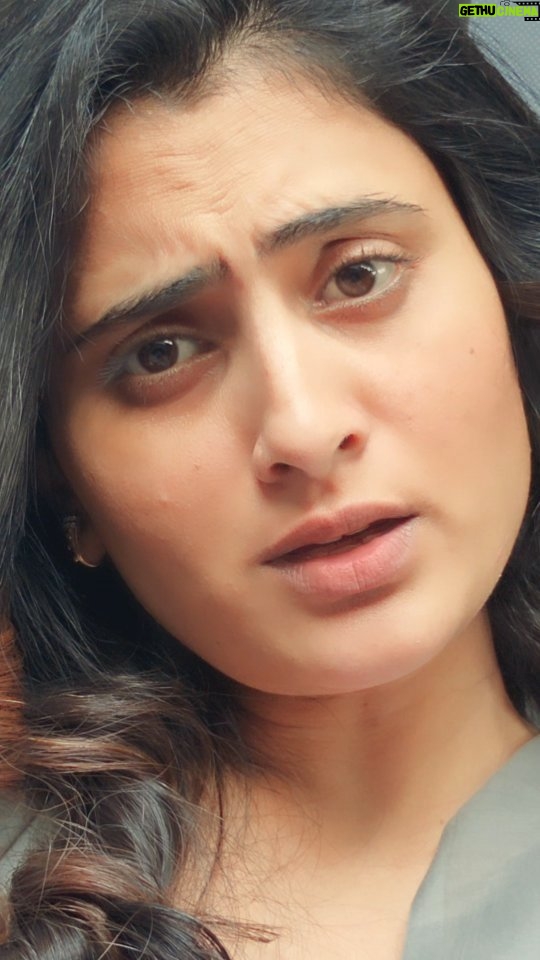 Zeel Joshi Instagram - Me Uspe Mar Gaii Zara Usko Bataa 🙈🙈🙈🙆♀️😁 . . . . . @zeel_joshii #zeeljoshi #singer #actress #love #cute #instagood #instareels