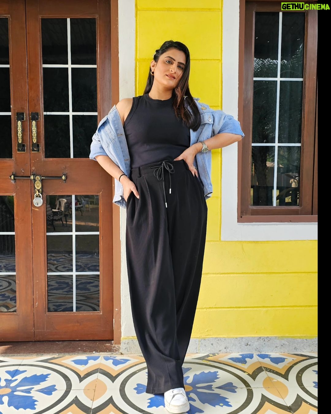 Zeel Joshi Instagram - BeautifulLifeš„ . . . . . @zeel_joshii #zeeljoshi #photography #photoshoot #outifit