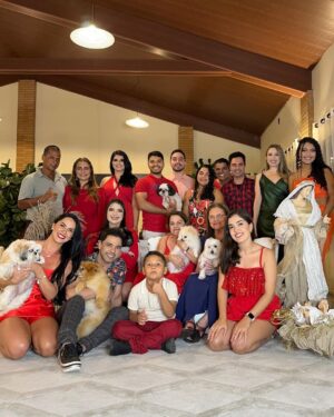 Zezé di Camargo Instagram - Reunindo parte da família para o Natal na fazenda!! Feliz Natal para todos!!! 🎄🙏🏼