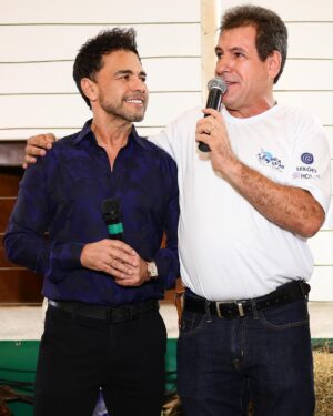 Zezé di Camargo Instagram - Ontem foi uma noite especial!!! Primeiro leilão que eu como embaixador, participei em prol do @hcfranciscocamargo de Goiás. Tivemos um faturamento maravilhoso e com certeza vai ajudar mto na conclusão da construção do hospital q está nascendo apenas pra atender quem precisa. Obrigado a todos!!!!

📸 @agenciabrazilnews