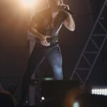 Zezé di Camargo Instagram - Essas são algumas fotos de momentos do meu show(ZEZE DI CAMARGO “RÚSTICO”) em Santa Rosa RS. O show foi ontem no: @churrascoemodafestival Uma noite mto especial