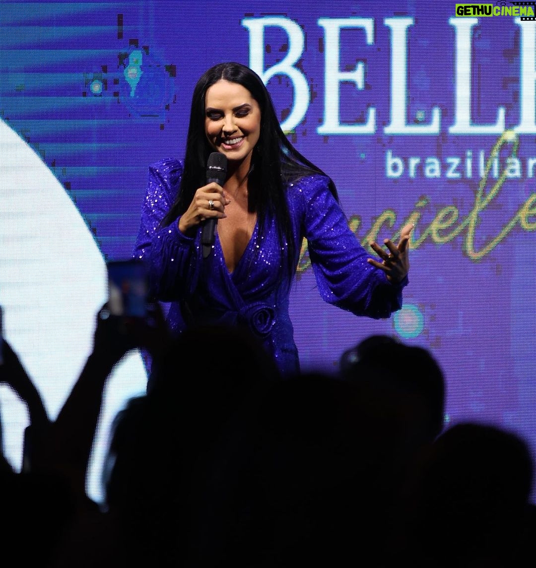 Zezé di Camargo Instagram - A noite foi sua, o momento é seu e a conquista será plena!! Parabéns pelo seu crescimento! Hoje você é única (Graciele Lacerda). Sucesso na sua nova caminhada, meu amor!!! @gracielelacerdaoficial