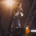 Zezé di Camargo Instagram - Essas são algumas fotos de momentos do meu show(ZEZE DI CAMARGO “RÚSTICO”) em Santa Rosa RS. O show foi ontem no: @churrascoemodafestival Uma noite mto especial