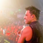 Zezé di Camargo Instagram – Muito obrigado Cantagalo, Minas Gerais! Vivi mais uma noite mágica graças a vocês! A Festa de Peão de Cantagalo, foi simplesmente incrível. Não tenho palavras para agradecer todo o amor, energia e carinho que recebi de cada um que esteve presente. Cada olhar, cada canto, cada aplauso – tudo isso carrego no coração! Muito obrigado Minas Gerais, por me receberem com tanto afeto. Juntos, fizemos a música ecoar mais alto. Até a próxima! 🎶🤠❤️ 

🎥: @deividi_correa 

#ZezeDiCamargo #FestaDePeãoCantagalo2023  #MinasGerais