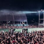 Zezé di Camargo Instagram – Gratidão, @churrascoemodaofestival Osório/RS! Que energia incrível, sentir todo esse público cantando minhas músicas faz meu coração vibrar de amor. Agradeço por sempre me receberem com tanto carinho! Amo estar com vocês, sempre. 🙏🎶❤️ 🤠  #ZezeDiCamargo #Rustico #FestivalChurrascoeModao