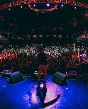 Zezé di Camargo Instagram - Obrigado, Boston! Ontem foi uma noite maravilhosa. É sempre um prazer receber tanto carinho quando visito os EUA. Vocês são incríveis. 🌟🙏 #ZezeDiCamargo #Rustico #EUA
