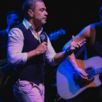 Zezé di Camargo Instagram - Obrigado, Boston! Ontem foi uma noite maravilhosa. É sempre um prazer receber tanto carinho quando visito os EUA. Vocês são incríveis. 🌟🙏 #ZezeDiCamargo #Rustico #EUA Boston, Massachusetts, USA