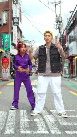 Zico Instagram - ZICO X 아이키 @aiki_kr
#괴짜 #Freak #Dothefreak #연신내워럽