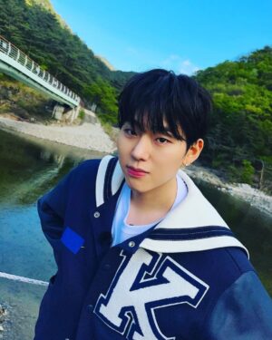 Zico Instagram - Eat the blue orange.