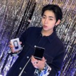 Zico Instagram - #광고 얼죽갤.......❤️ #Samsung #GalaxyZFlip5Retro #Retro