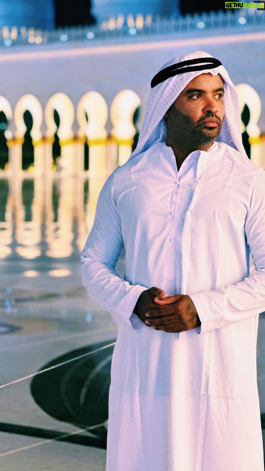 Zion Instagram - HABIBI’ Llegamos a Abu Dhabi - It’s amazing ❤️🔥 #dubai #zdiddy #itsamazing 📍 Abu Dhabi, United Arab Emirates