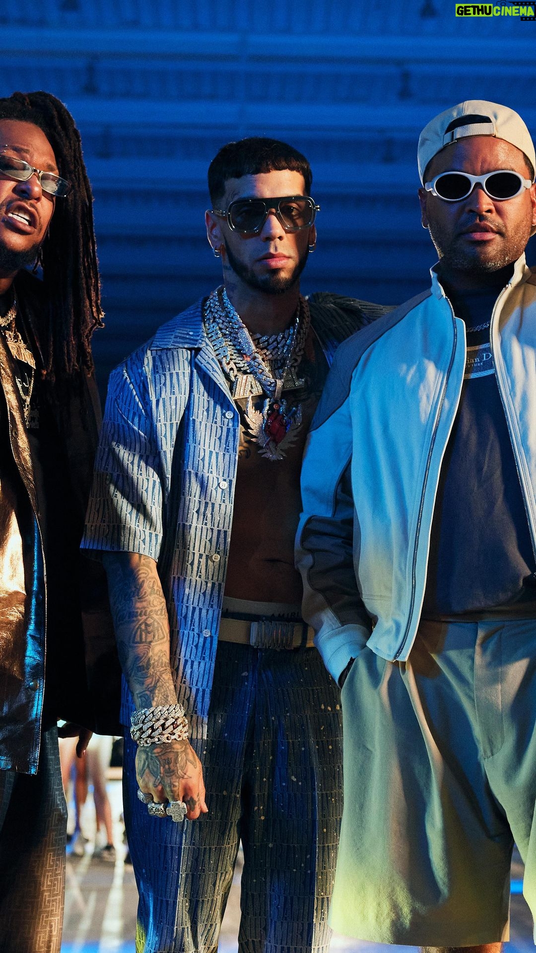 Zion - 39.6K Likes - 🚀🔥 En “Para Siempre” el flow y el amor se mezclan, porque con Anuel estamos rompiéndola juntos. ¡Este video es para todos los románticos empedernidos! 💘🎶 Listos para escuchar este tema?
#ParaSiempre #Zdiddy #Uknowwwwww #RHLM