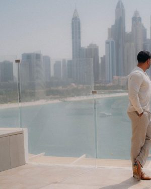 Zion Instagram - Saben que ? Dubai combina conmigo #dubai #itsamazing 🫶🏽#Zdiddy #Uknowwwwww

📸: @sakography ✨