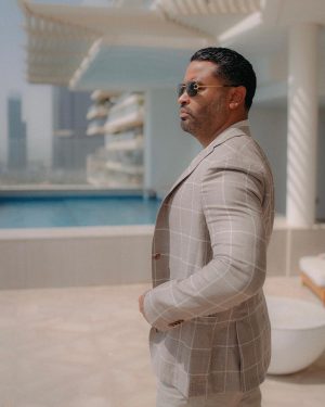 Zion Instagram - Saben que ? Dubai combina conmigo #dubai #itsamazing 🫶🏽#Zdiddy #Uknowwwwww

📸: @sakography ✨