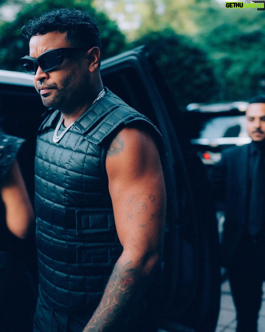 Zion Instagram - Lo que sobró fue el flow ¡Atlanta estuvo para la fiesta! 🔥🎤🕺 hicimos temblar la ciudad con @lennox y el crew como siempre!!! 🎶💥 📸 @sakography Flouses by @ritzzzzzzz #Zdiddy #Uknowwwww #pumpumfestivalatl #LaZylaL #ZionyLennoxpara100pre #ParaSiempre