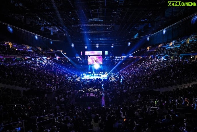 Zion Instagram - Un honor para nosotros romper junto a ustedes en el @coliseopr. Gracias por la invitación @rkmykeny saben que pueden contar con nosotros siempre! Los amo Puerto Ricoooooo!!! 🇵🇷❤️🔥🤙🏾#Zdiddy #Uknowwwwww #ColiseoPR