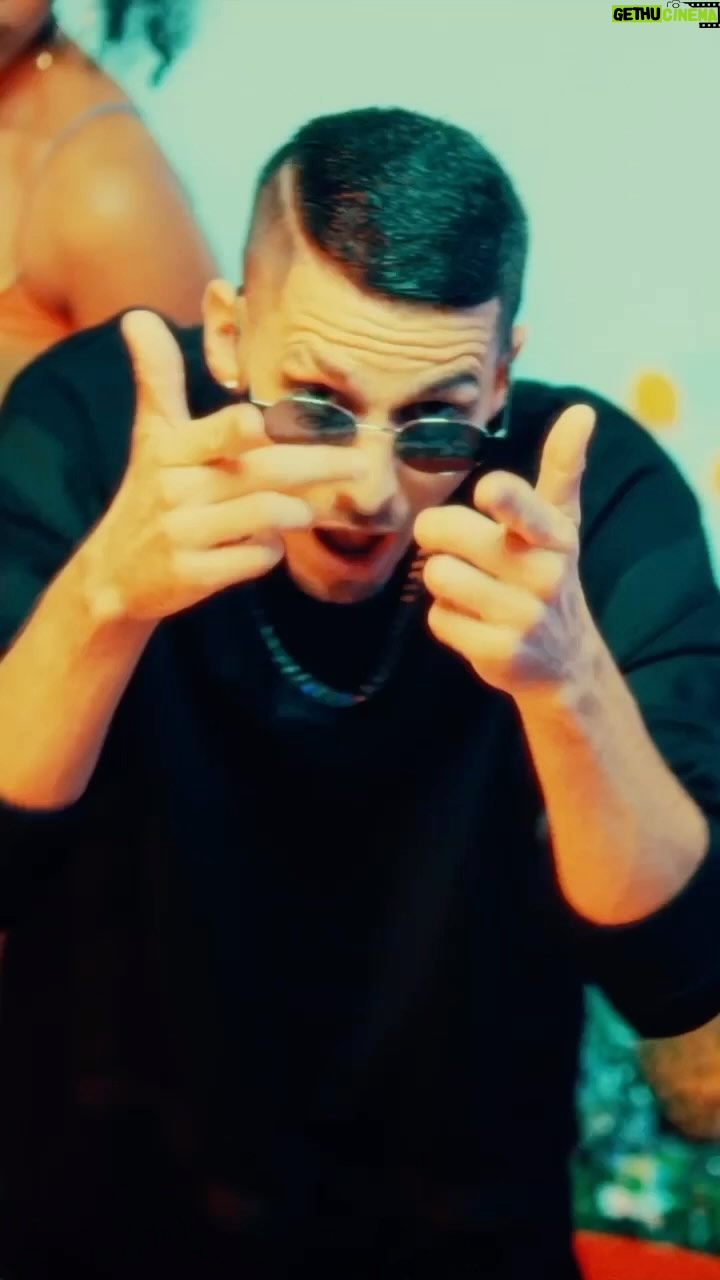 Zion Instagram - Qué pasó⁉️ ESTAMOS FUERA!!! TOCAO x @zion y @lennox ya disponible en todas las plataformas 🙌🏼🔥 Contadme qué os parece, os leo!