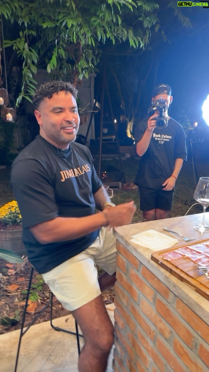 Zion Instagram - Cocinando con @miamivicelifestyle en el patio de @carnicerogroup š„ primer capĆtulo coming soon , invitado especial nuestro Hermano @zion este popcast viene brutal wowww LA VOZ Q SE ESCUCHA CANTANDO SOY YO !!