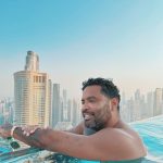 Zion Instagram - La vista al cielo’ como la están pasando ? que todos tengan un lindo Domingo #dubai ❤️‍🔥🕌 #Zdiddy #Uknowwwwww Dubai, United Arab Emirates