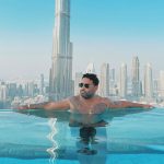 Zion Instagram - La vista al cielo’ como la están pasando ? que todos tengan un lindo Domingo #dubai ❤️‍🔥🕌 #Zdiddy #Uknowwwwww Dubai, United Arab Emirates