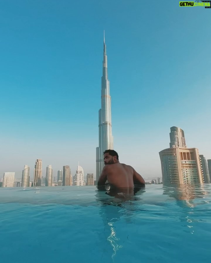 Zion - 229.1K Likes - La vista al cielo’ como la están pasando ? que todos tengan un lindo Domingo #dubai ❤️🔥🕌 #Zdiddy #Uknowwwwww
