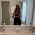 Zoe Saldaña Instagram - We love a quick change 😂 Style: @petraflannery Makeup: @makeupbyvera7 Hair: @mararoszak 🎞️: @ro.gramm