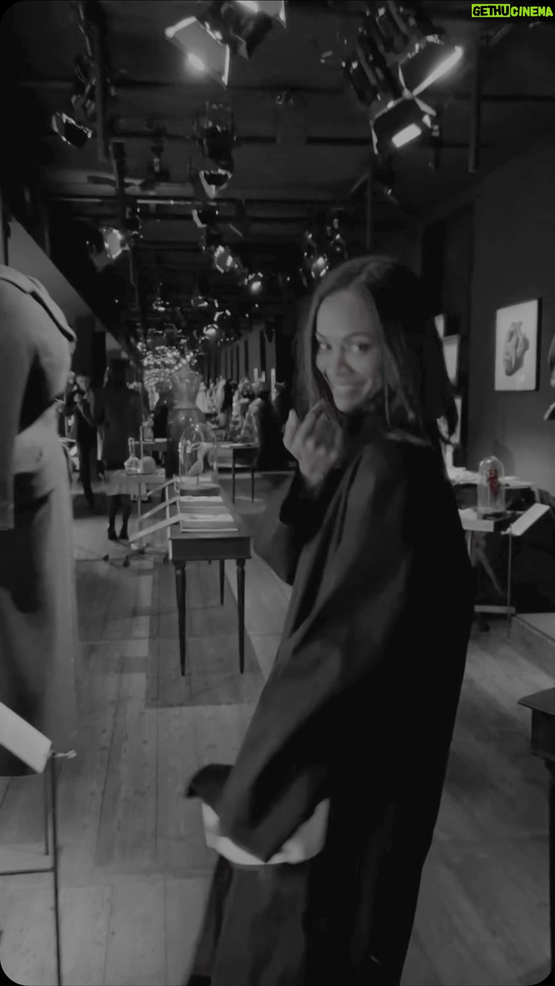 Zoe Saldaña Instagram - Merci @jgalliano @lexyroche @maisonmargiela