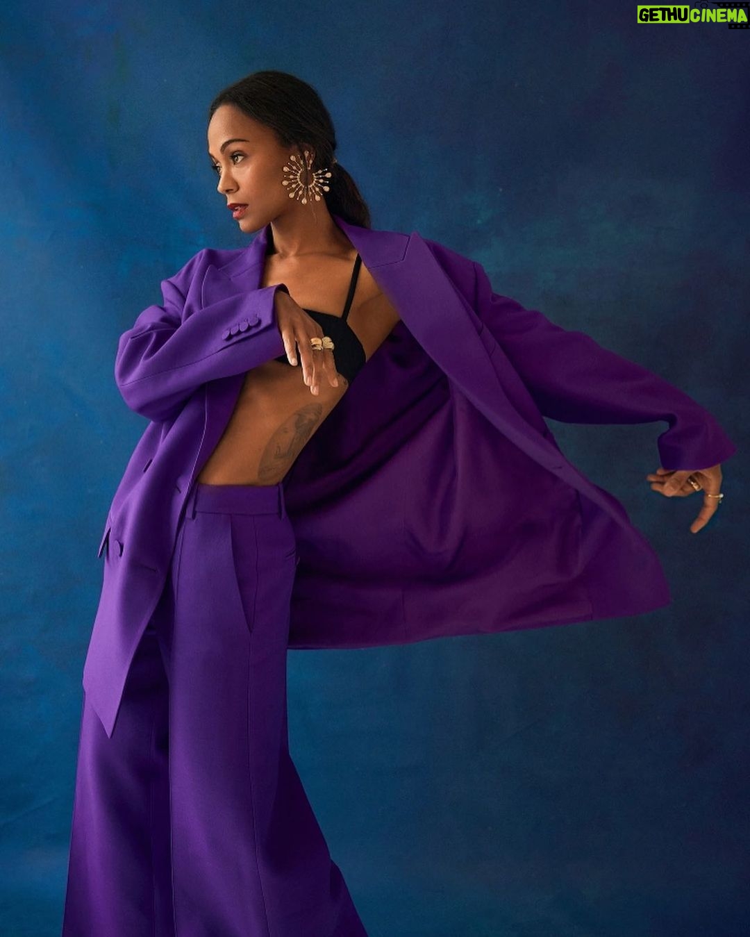 Zoe Saldaña Instagram - @wwd World Wide Dream come true. Thank you Writer: @leighnordstrom
Photographer: @jgreenery
Style: @thealexbadia
Hair: @davidvoncannon
Makeup: @danielmartin
Market Editors: @elmercer and @twallz21
Fashion Assistants: @kimberlyinfant and @jaristark