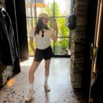 Zoey Deutch Instagram – no worries if not