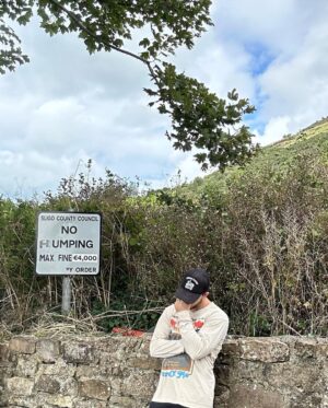 Zoey Deutch Instagram - let me know 🙏