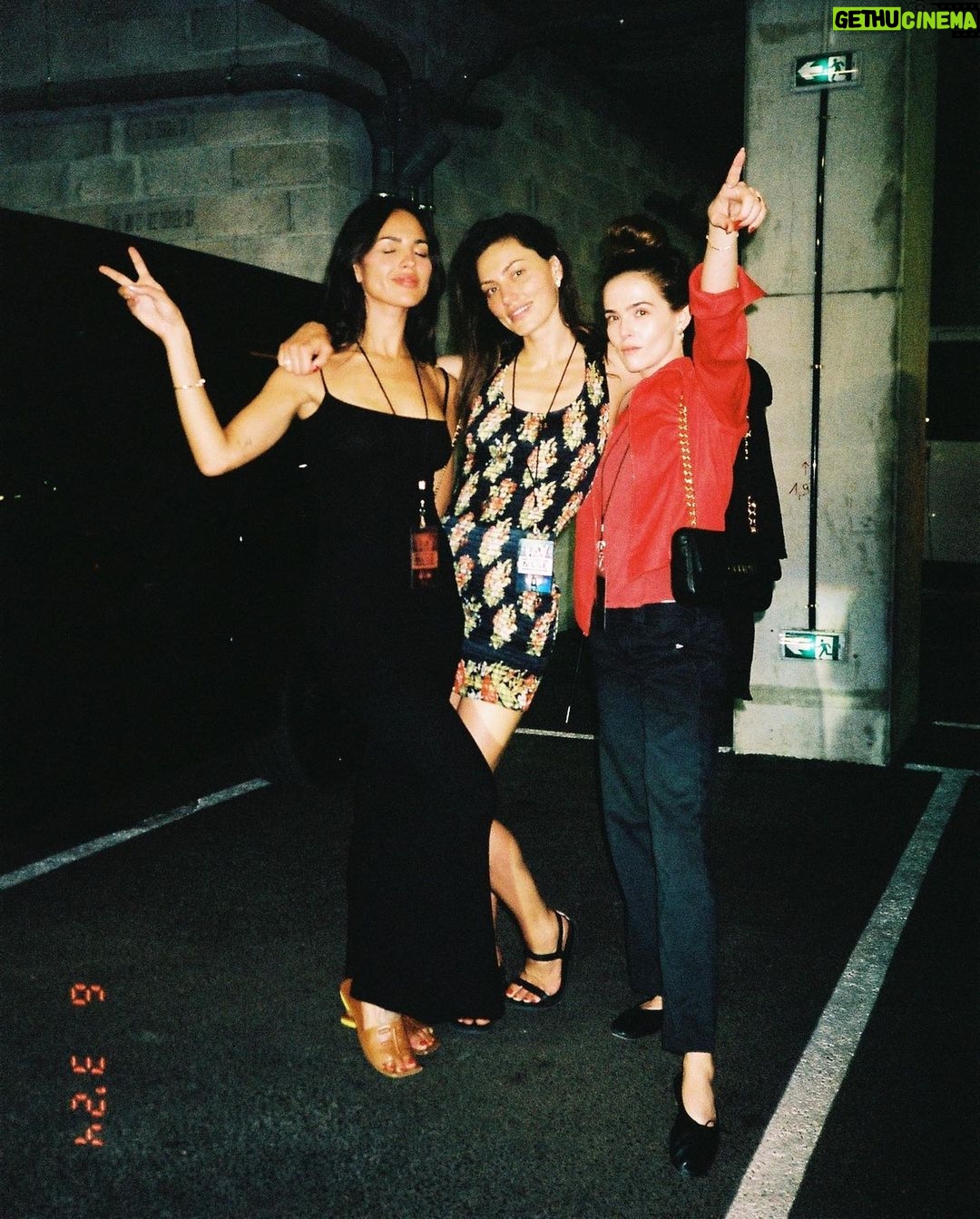 Zoey Deutch Instagram - a weekend away 🇫🇷