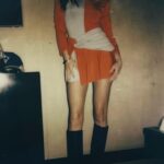 Zoey Deutch Instagram - how many cameras does a girl (me) use to take photos of herself when she likes her outfit (5 minimum)🫡 London