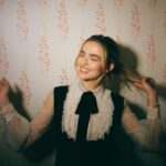 Zoey Deutch Instagram - 🖤🤍💗