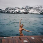 Zoey Deutch Instagram - forever grateful for this once in a lifetime opportunity to visit the most beautiful place i’ve ever been to 🇦🇶 also did u know a group of penguins is called a waddle Antarctica