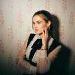 Zoey Deutch Instagram - 🖤🤍💗