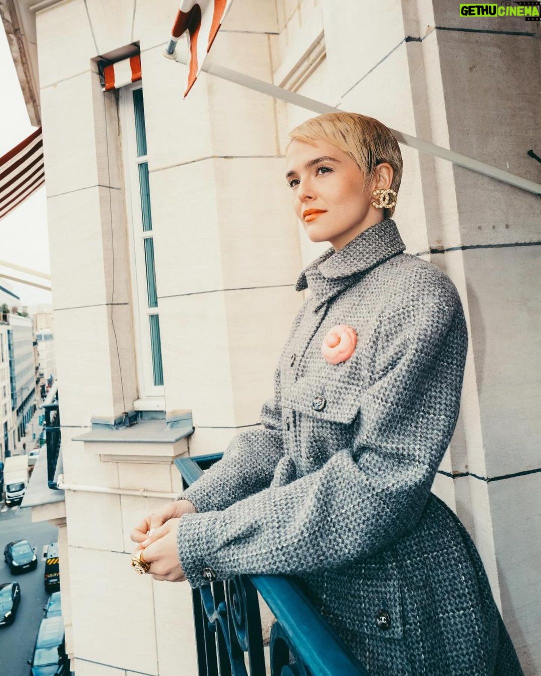 Zoey Deutch Instagram - photos by @odieuxboby for @voguefrance 🤍