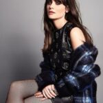 Zooey Deschanel Instagram - Waiting on the plaid heart emoji