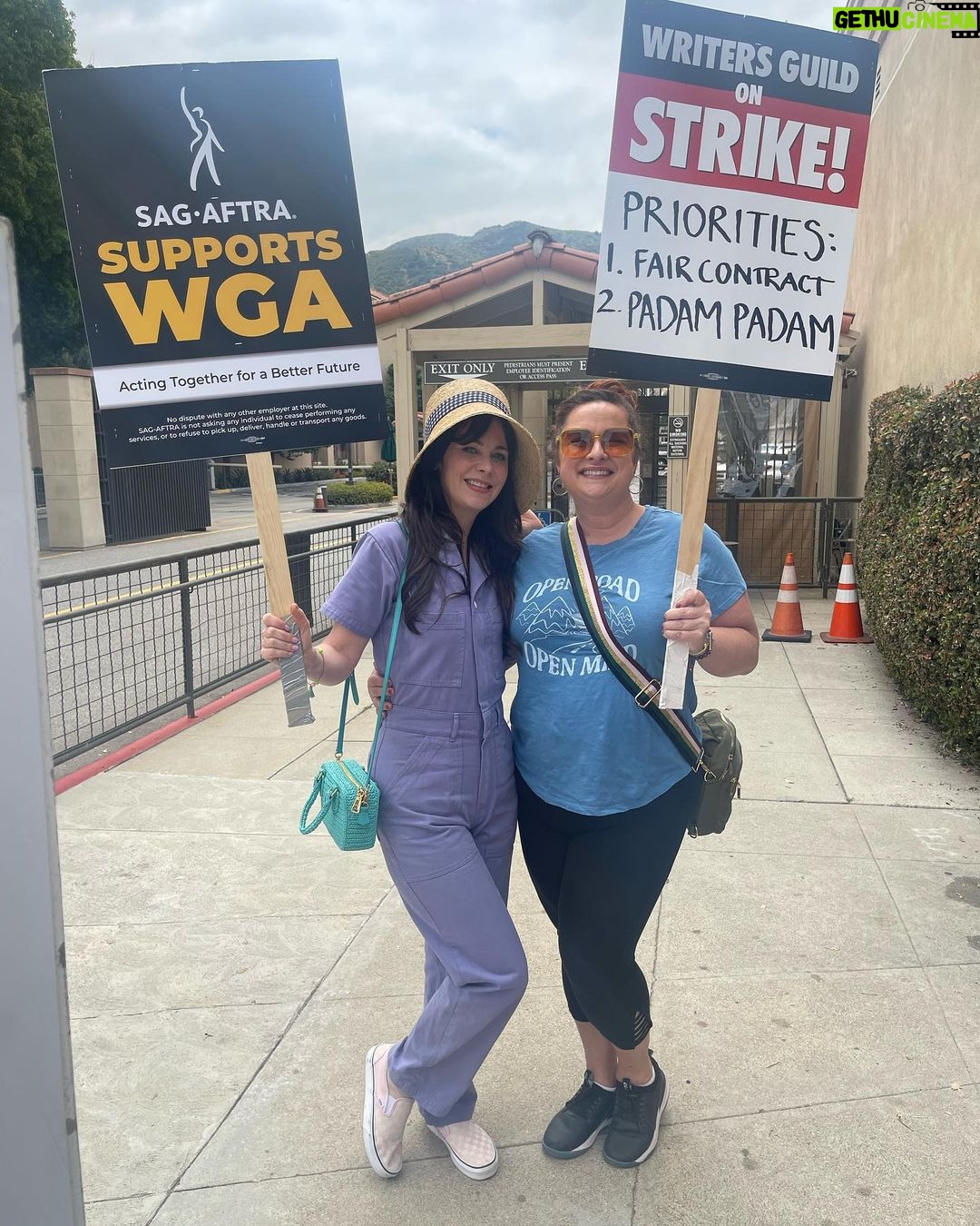 Zooey Deschanel Instagram - We ❤️ our writers! Showed up today to support our friends in the WGA (and also bring them pie bites). They are the yin to our yang and we are nothing without them! (Thanks to our pal @drlawyercop for showing us the ropes of picketing!)