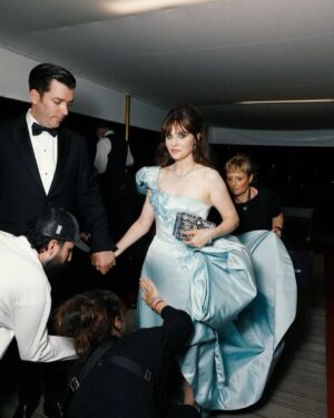 Zooey Deschanel Instagram - My favorite,😍 today and always! Happy Valentine’s Day.