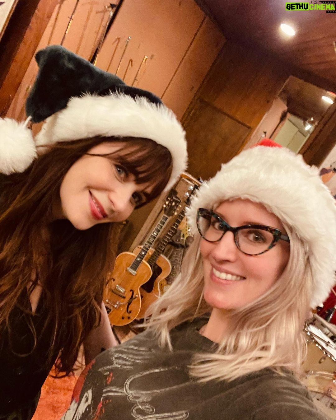 Zooey Deschanel Instagram - It’s that time of year again🎄✨