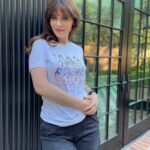 Zooey Deschanel Instagram - Best Monday news ever: the @welcometoourshowpod store is now LIVE! 🥳 Link in bio for all of the WTOS podcast goodies of your dreams. #NewGirl #WelcomeToOurShow