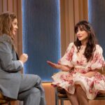 Zooey Deschanel Instagram – Thank you for having me on the show @drewbarrymore it was so much fun making food and chatting! 

You can find my interview airing today on the @thedrewbarrymoreshow